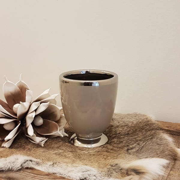 Tischvase / Übertopf - Keramik - rund - taupe / silber - Höhe 14,5 cm