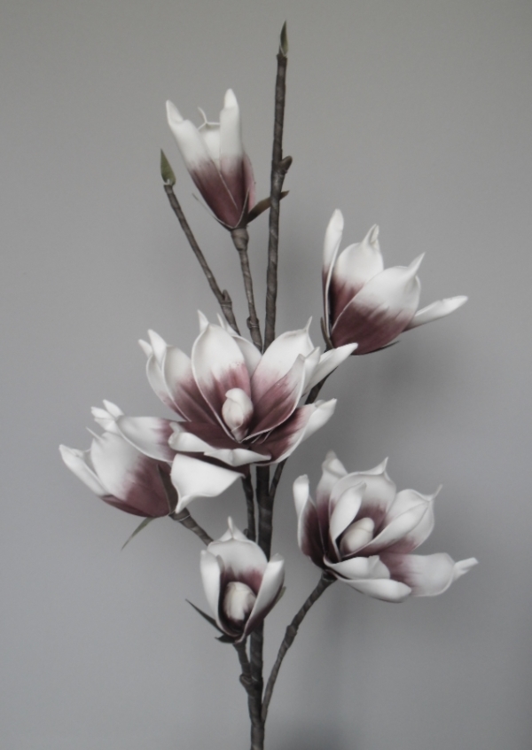 künstliche Magnolie mit Stil - berry