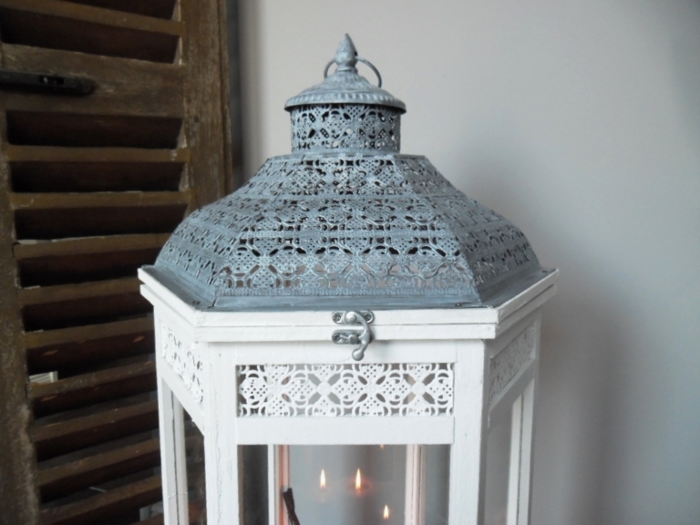 XXL Holz Laterne Windlicht Metalldach weiß 78 cm 6eckig Dekodreams Wolf