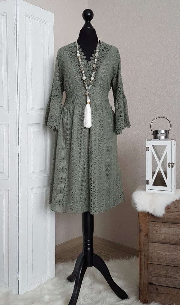 Traumhaftes Boho-Kleid im Empire-Stil - khaki - passend für Größe 36 - 38 - 40