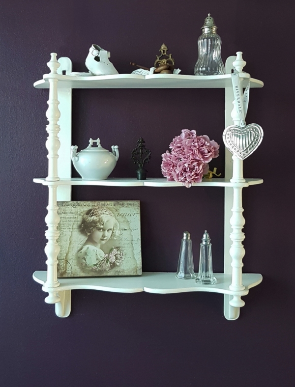 altes Wandregal - weiß - Höhe 63 cm - Shabby Chic