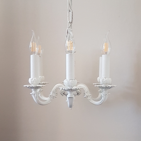 wunderschöner 6armiger Bronze-Kronleuchter - weiß - Shabby Chic