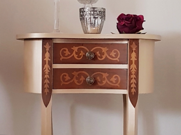 kleine Kommode in Nierenform - gold - Shabby Chic – Bild 3