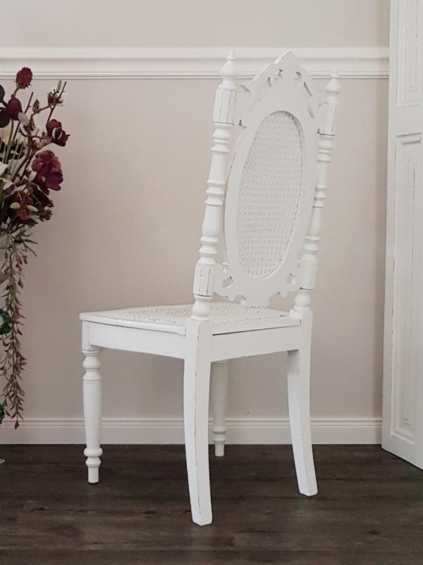 Antiker Gründerzeit-Stuhl mit Original Wiener Geflecht in Medaillon-Form und aufwendiger Schnitzerei - weiß - Shabby Chic – Bild 5