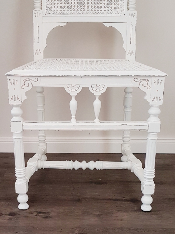 Antiker Gründerzeit-Stuhl mit Original Wiener Geflecht und aufwendiger Schnitzerei - weiß - Shabby Chic – Bild 3