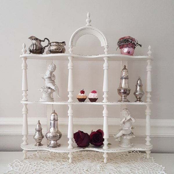 altes Wand- oder Standregal - weiß - Höhe 64 cm - Shabby Chic