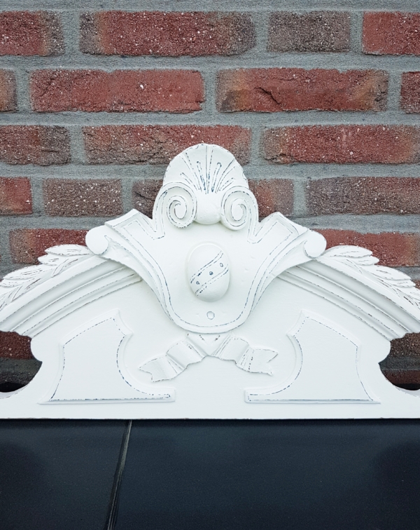 antike Türkrone / Schrankkrone / Möbelkrone -weiß - Breite 79 cm - Shabby Chic – Bild 2