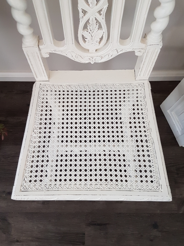 Antiker Gründerzeit-Stuhl mit Original Wiener Geflecht und aufwendiger Schnitzerei - weiß - Shabby Chic – Bild 3