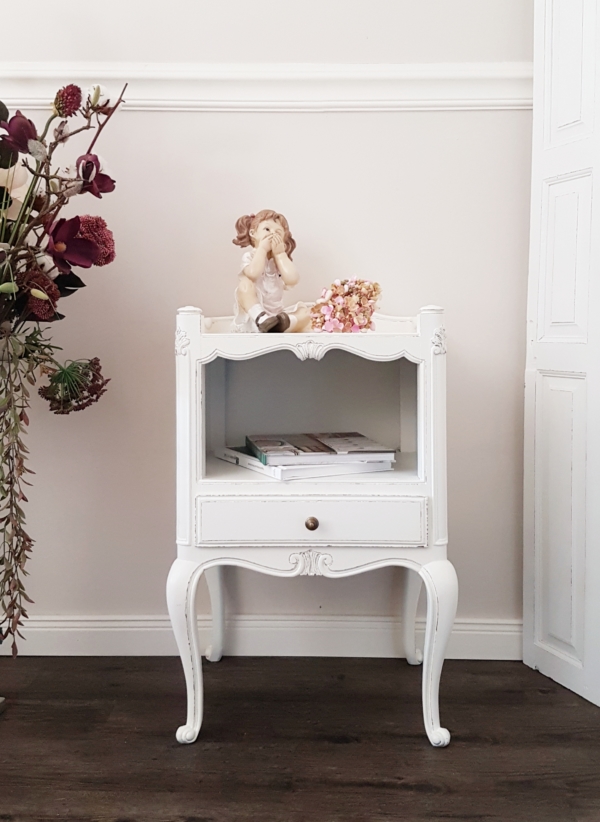 traumhafter alter offener Nachttisch - Eiche - weiß - Shabby Chic - passendes Gegenstück ebenfalls verfügbar
