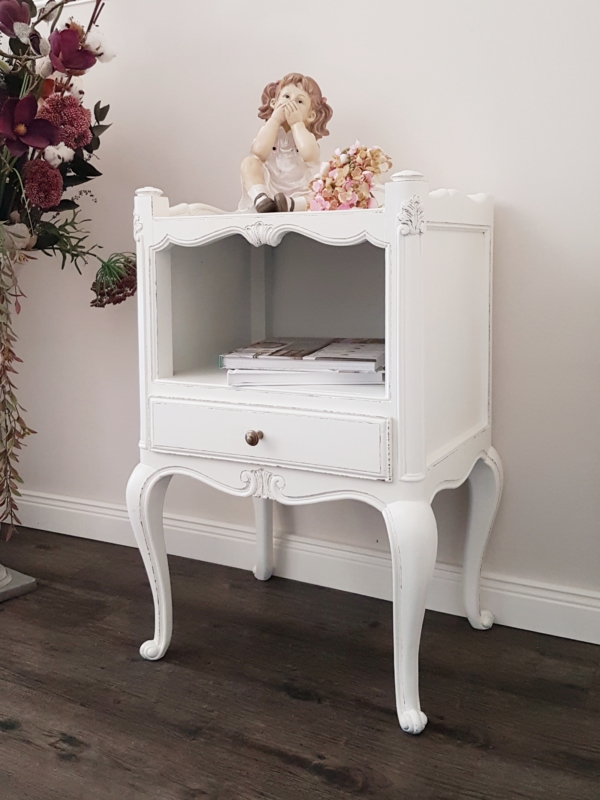 traumhafter alter offener Nachttisch - Eiche - weiß - Shabby Chic - passendes Gegenstück ebenfalls verfügbar – Bild 2