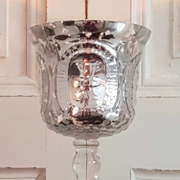 Bauernsilber Windlicht mit eingearbeiteten Ornamenten in Kelchform - silber - 25 cm – Bild 3