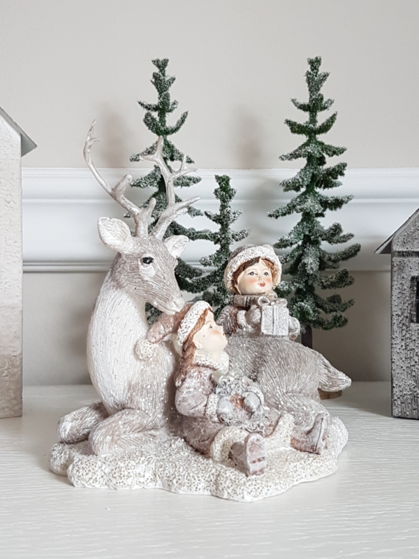 nostalgische Winterkinder mit Hirsch - weiß / beige - Höhe 14 cm – Bild 5