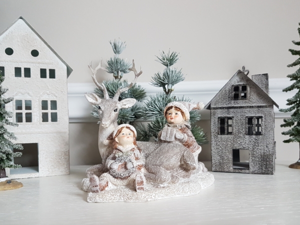 nostalgische Winterkinder mit Hirsch - weiß / beige - Höhe 14 cm – Bild 6