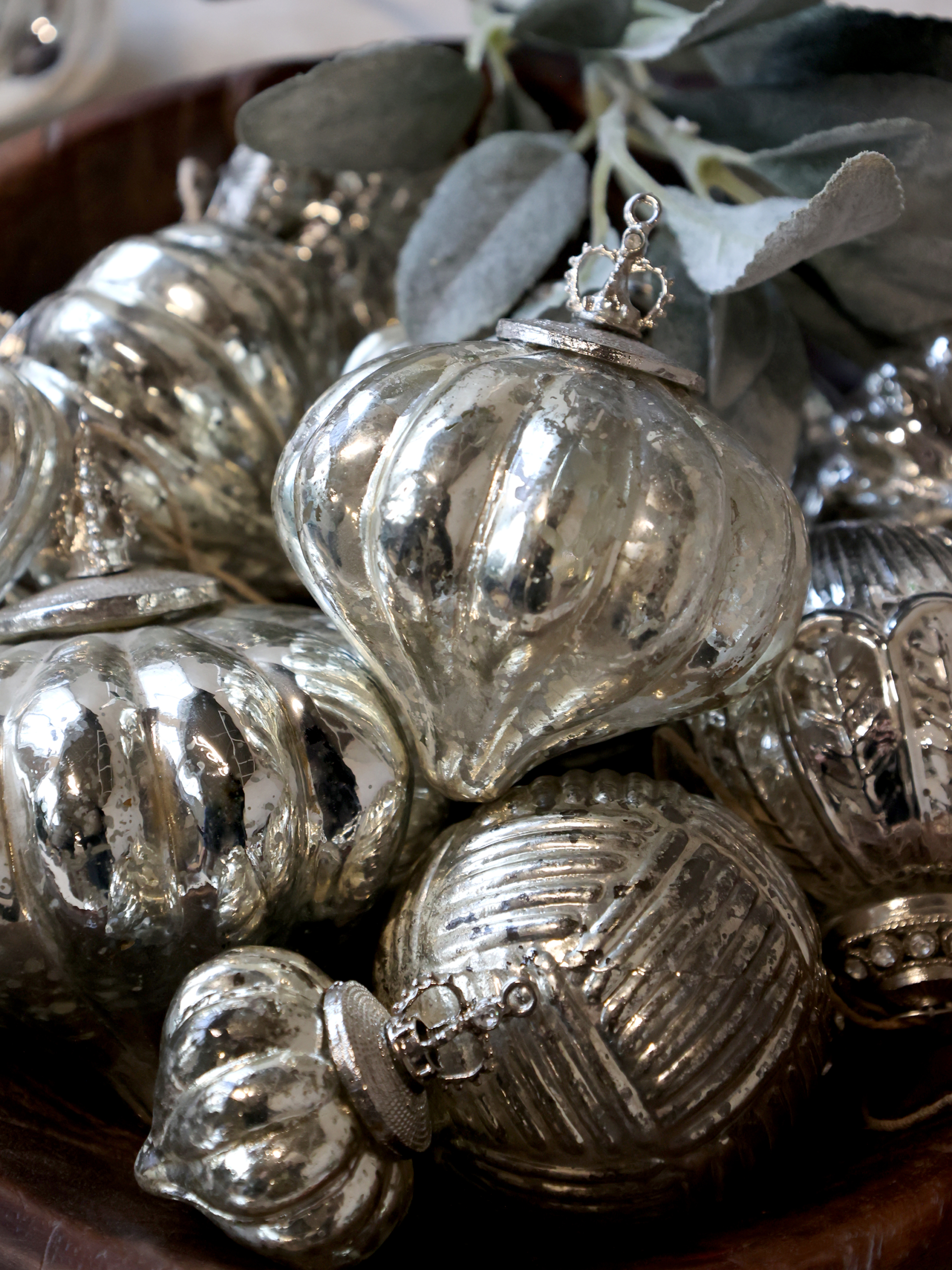 Bauernsilber Dekokugel - Zwiebel mit Krone - handgefertig - Höhe 10 cm – Bild 4