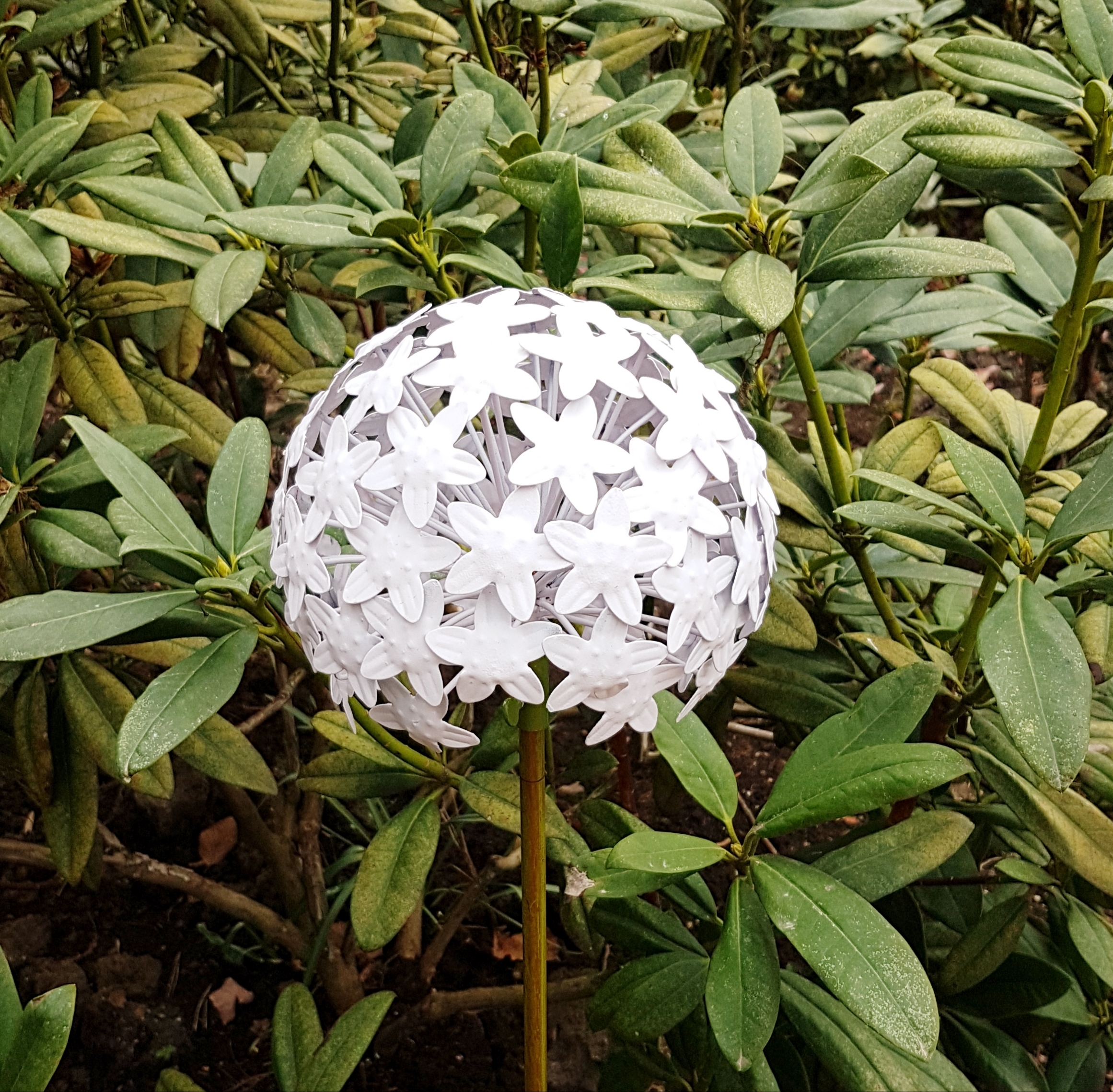 Gartenstecker "Allium" - Metall - weiß - in 2 Größen verfügbar – Bild 3